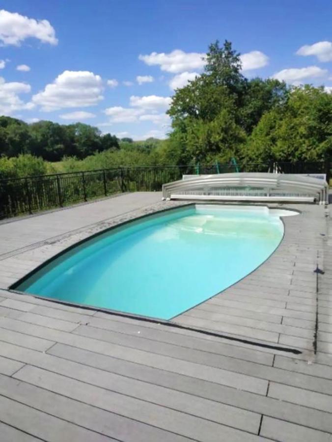 Chalet Chaleureux A Louatre Avec Piscine Partagee Luaran gambar
